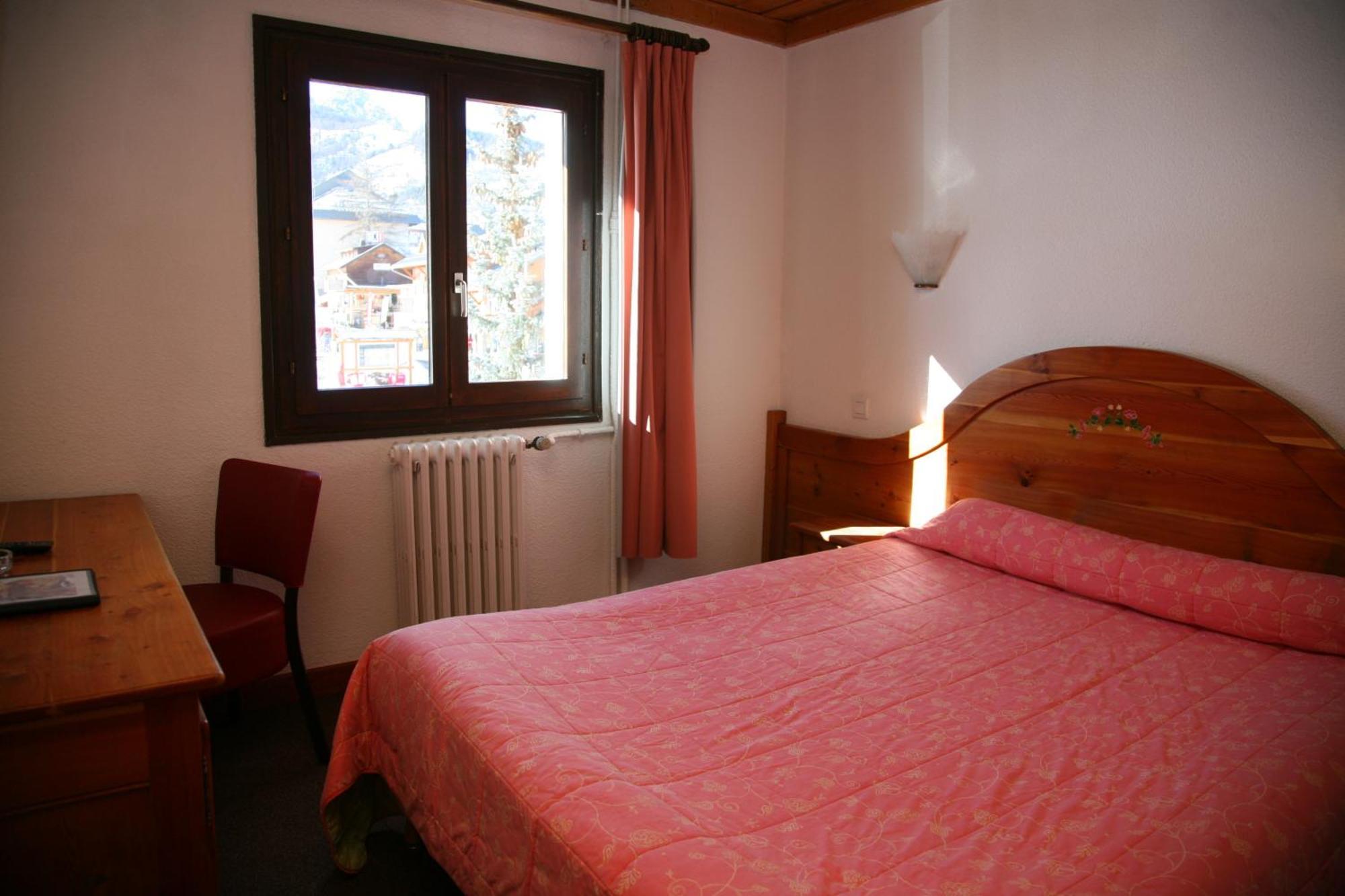 Hotel Soleil Des Neiges Le Sauze Dış mekan fotoğraf